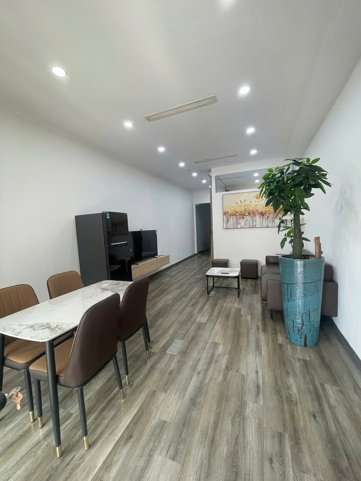 Căn hộ cao cấp cho thuê tại Tây Hồ 92m² giá chỉ 11 triệu - Tiện nghi 5 sao