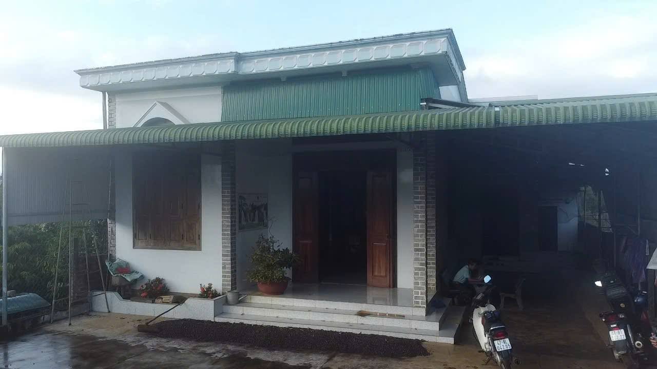 Nhà vườn Ea Kmút, Ea Kar, Đắk Lắk 3000m² giá 2 tỷ - Đầu tư sinh lời ngay!