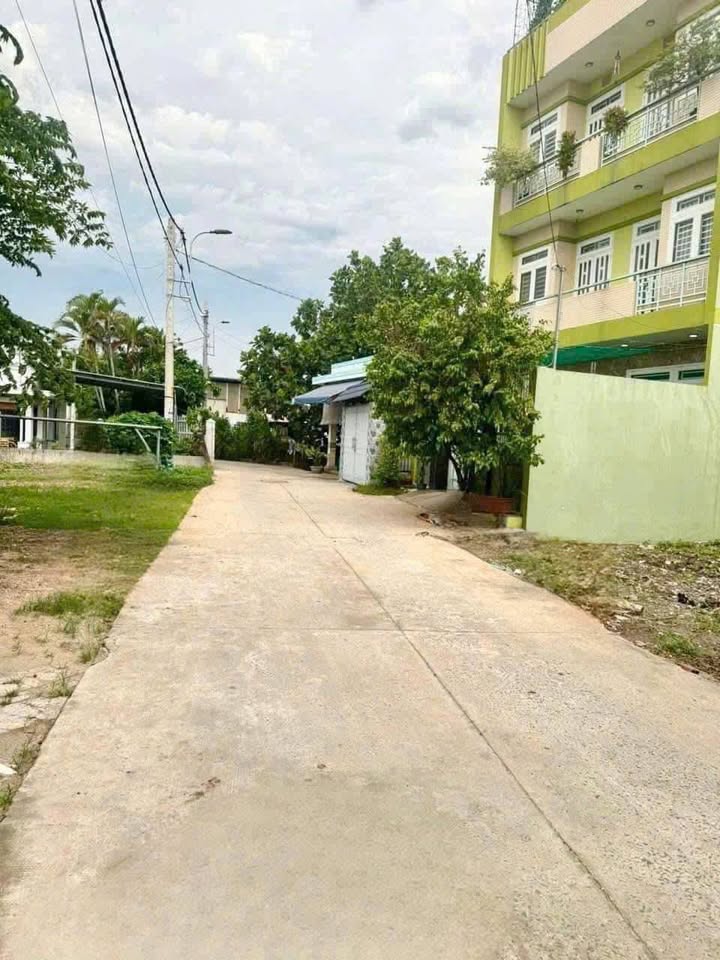 Đất nền Hóc Môn 500m² giá 12 tỷ - Cơ hội đầu tư hấp dẫn!