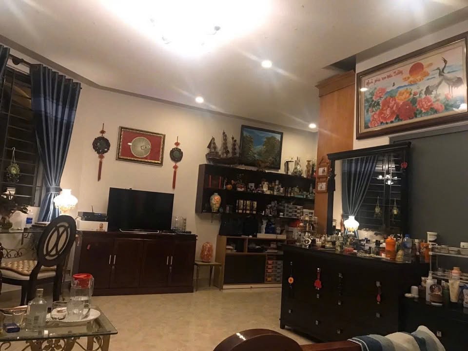 Biệt thự Căn Góc The Season Lái Thiêu 160m² giá 13.5 tỷ - Sẵn sàng vào ở ngay!