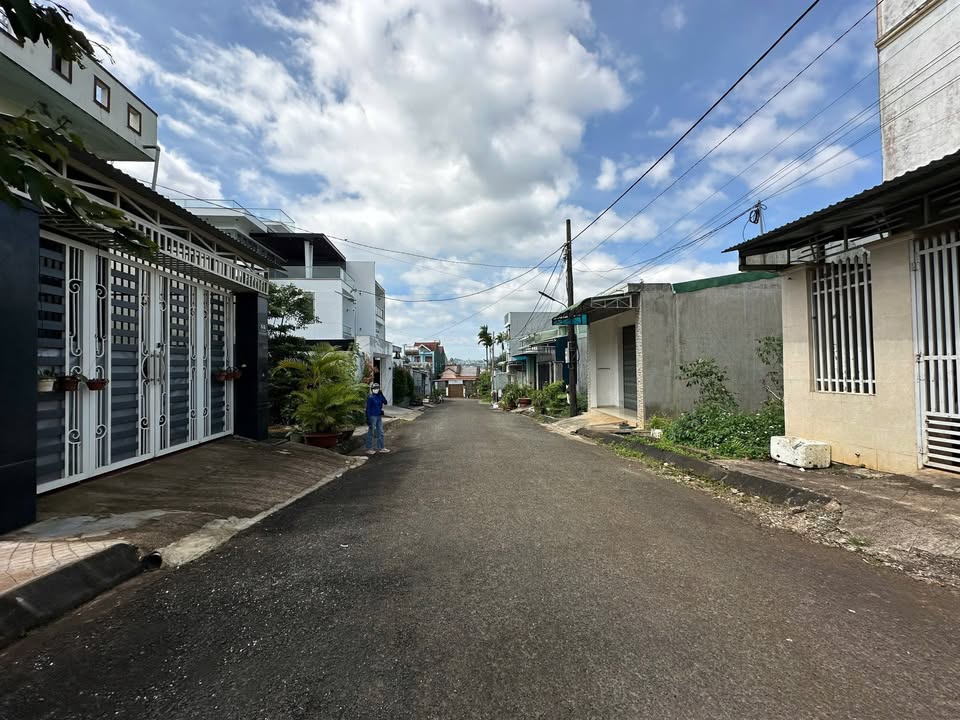 Đất khu tái định cư Ngô Gia Khảm, Pleiku 90m² giá 1.7 tỷ - Sổ đỏ chính chủ!