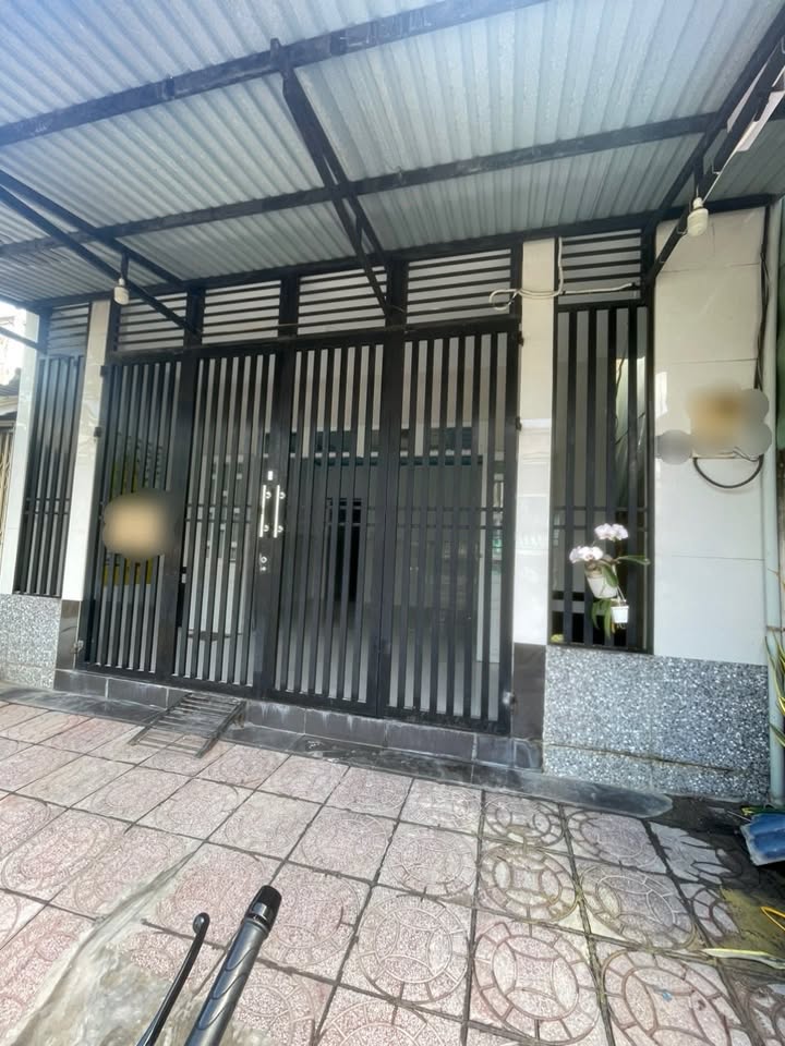 Nhà mặt tiền đường 8/3, Vĩnh Long 128m² giá chỉ 2.6 tỷ - Không thể bỏ lỡ!