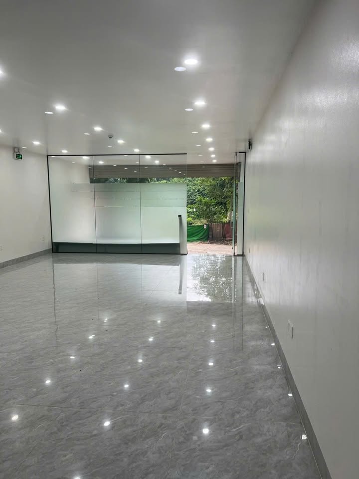 Cho thuê tòa nhà văn phòng mặt phố Đông Thắng, Bắc Từ Liêm - Diện tích 60m², giá 50 triệu/tháng