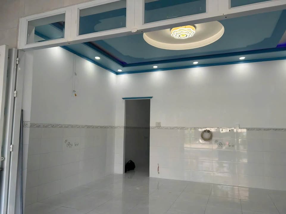 Nhà mặt tiền đường 8/3, phường Thanh Đức, Vĩnh Long 129m² giá chỉ 2.5 tỷ - Đầu tư sinh lời nhanh!