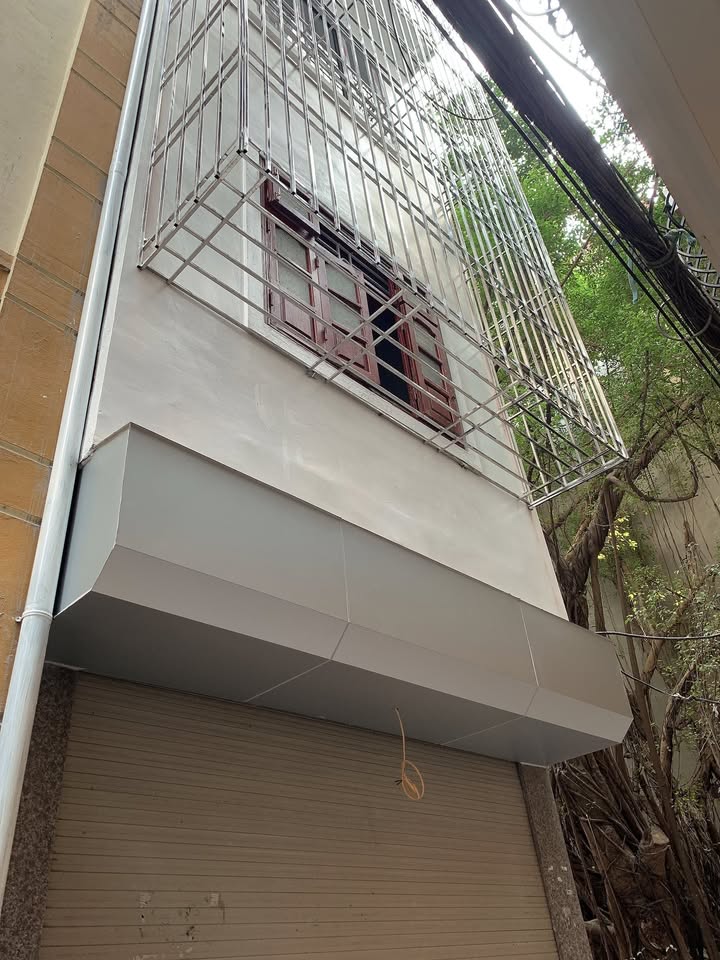 Nhà phố Trần Duy Hưng, Cầu Giấy 30m² giá 7.8 tỷ - Kinh doanh tốt, vào ở ngay!