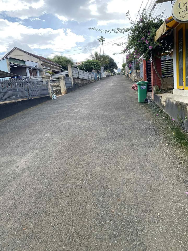 Đất thổ cư phường Thống Nhất Buôn Hồ 420m² giá 1 tỷ - Vị trí sầm uất đông dân cư!