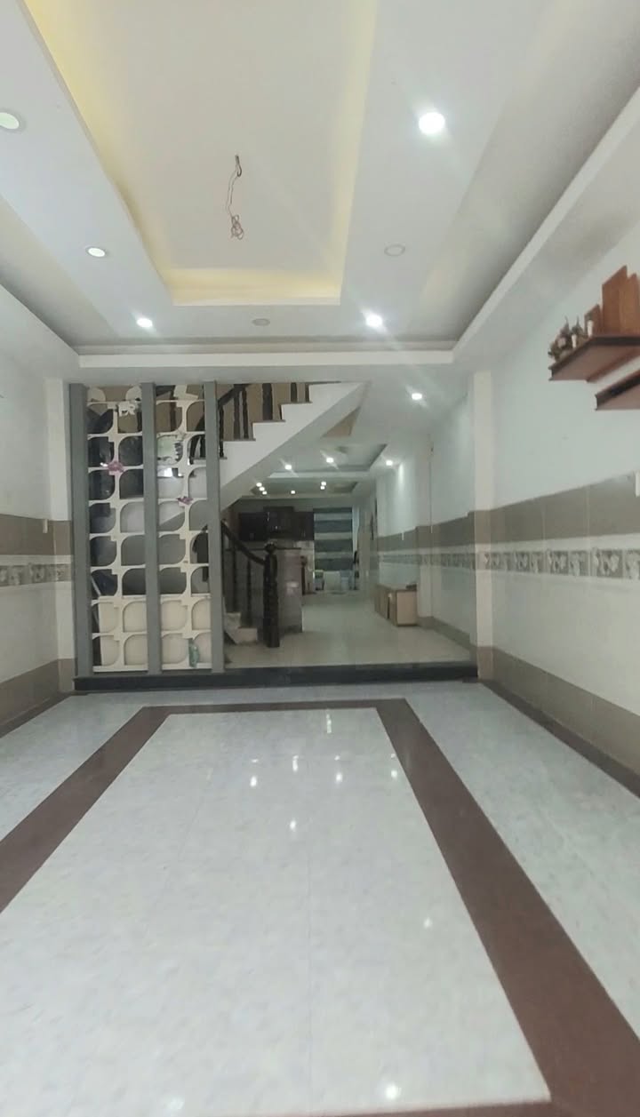 Nhà nguyên căn cho thuê hẻm 4m Bờ Bao Tân Thắng, 80m² chỉ 12 triệu/tháng - Vị trí đắc địa gần chợ Sơn Kỳ!