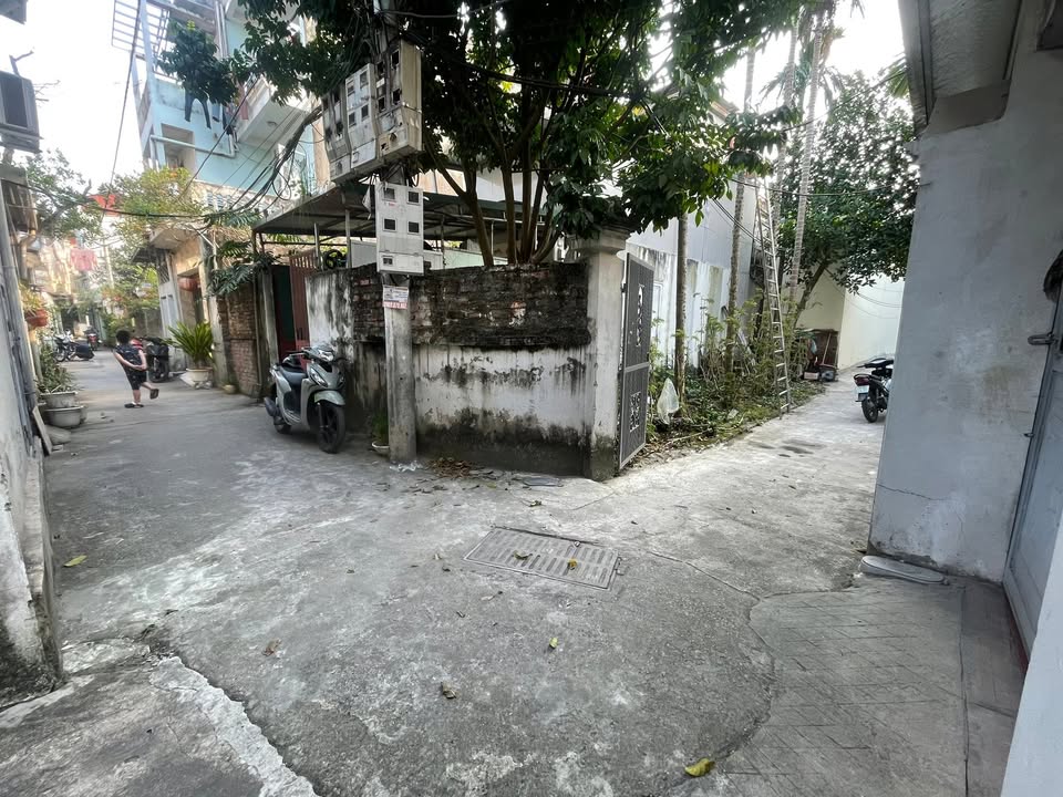 Đất nở hậu 32m² phố Bắc Cầu, Long Biên, giá 3 tỷ - Cơ hội đầu tư hiếm có!