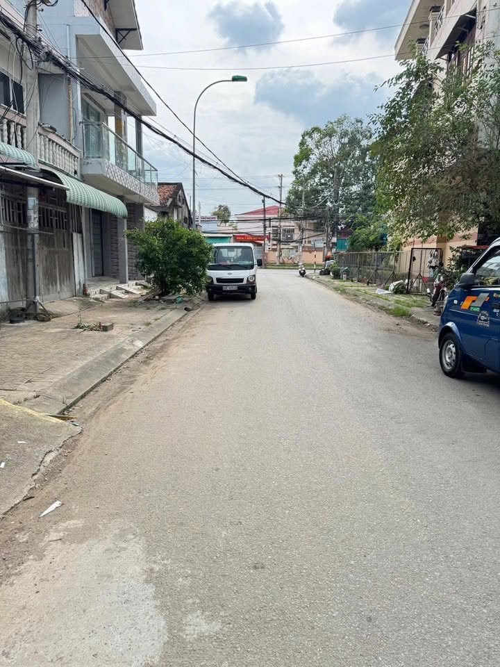 Nhà cho thuê mặt tiền đường Cách Mạng Tháng 8, quận Bình Thủy, 197m² - Gía chỉ 7.5 triệu/tháng!