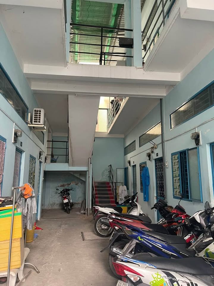 Phòng trọ Hưng Lợi Cần Thơ 18m² giá 1.3 triệu - Yên tĩnh, mát mẻ!