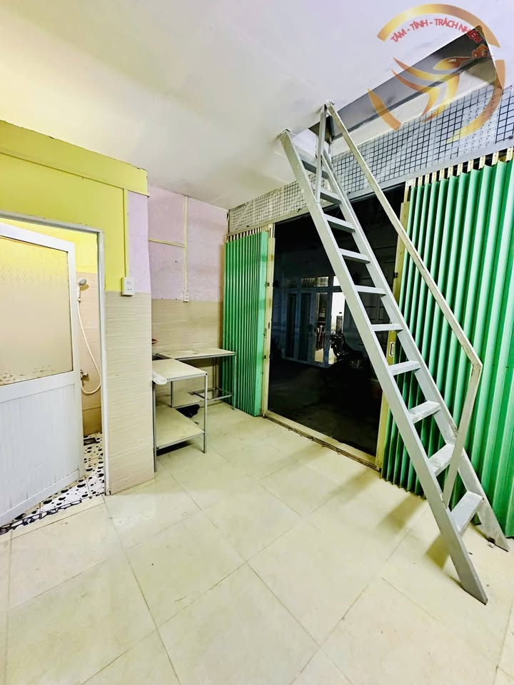 Phòng trọ hẻm 11 Nguyễn Văn Linh, Cần Thơ - Giá chỉ 2 triệu/tháng, tiện nghi đầy đủ!