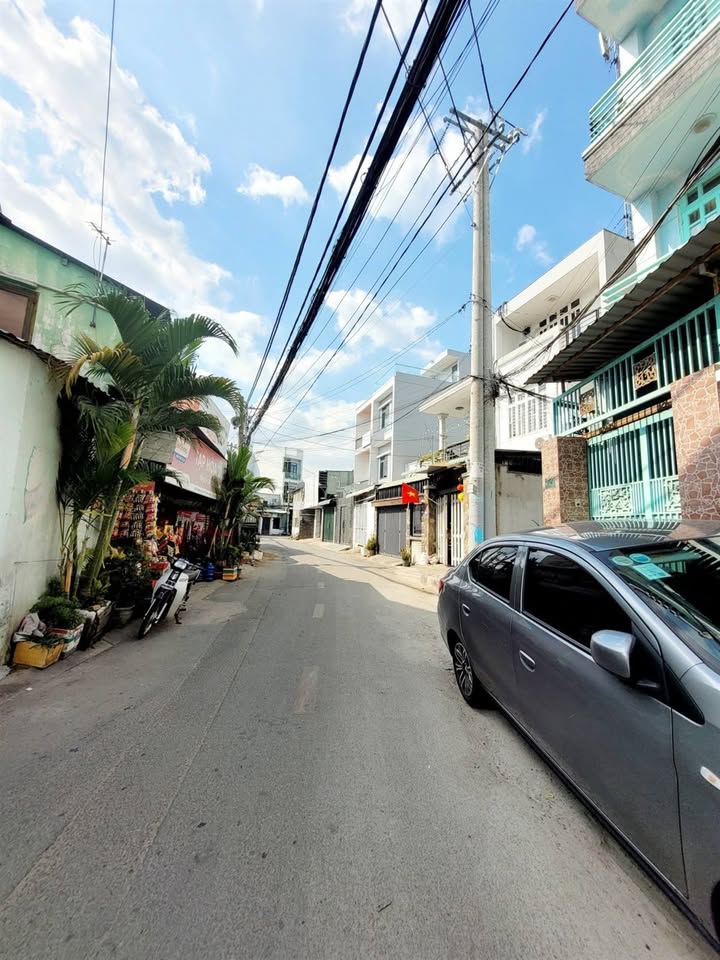 Nhà mặt tiền đường Số 10, Linh Xuân 143m² giá chỉ 6 tỷ - Cơ hội đầu tư tuyệt vời!