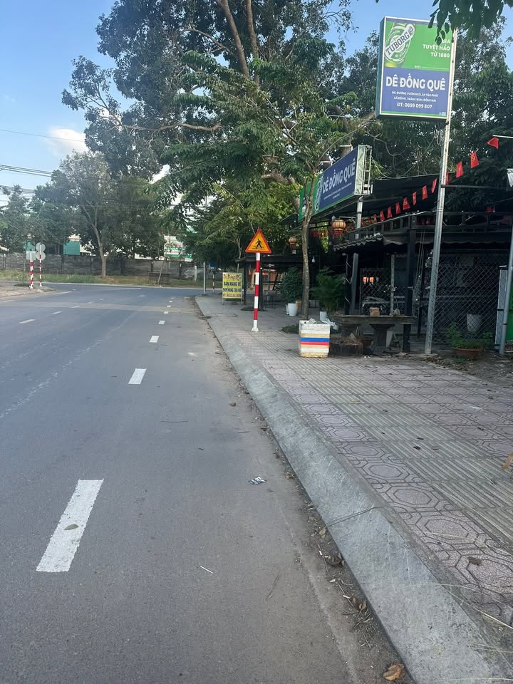 Cho thuê mặt bằng kinh doanh Đồi 61, Trảng Bom 150m² - Góc 2 mặt tiền, vị trí đắc địa!