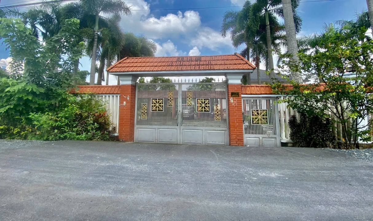 Biệt thự vườn Củ Chi 2389m² giá 36 tỷ - Vị trí đắc địa gần sông Sài Gòn!