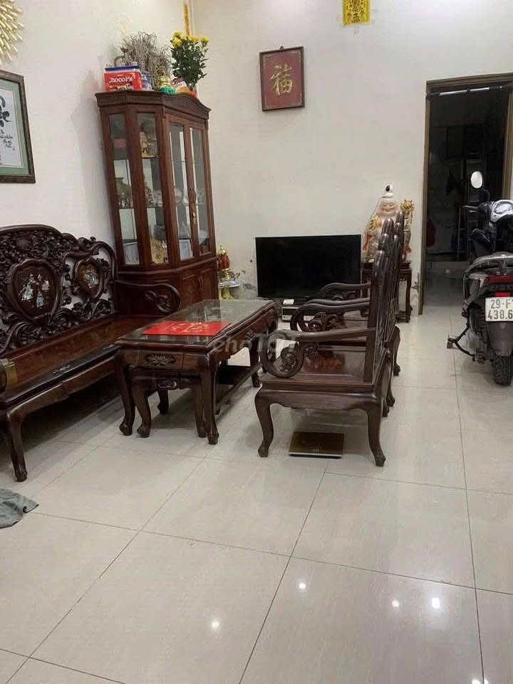 Nhà 3 tầng Giang Văn Minh, 45m² giá 7 tỷ - Nhà thoáng sáng, ở ngay!