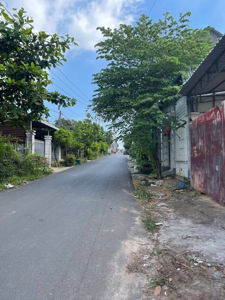 Nhà cấp 4 Phước Tân 151m² giá 1.8 tỷ - Ngay gần bờ hồ VNVC!