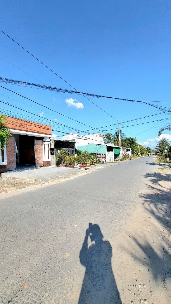 Nhà mặt tiền Trường Chinh, P.Ninh Thạnh, 160m² giá 1.75 tỷ - Kinh doanh thuận lợi!