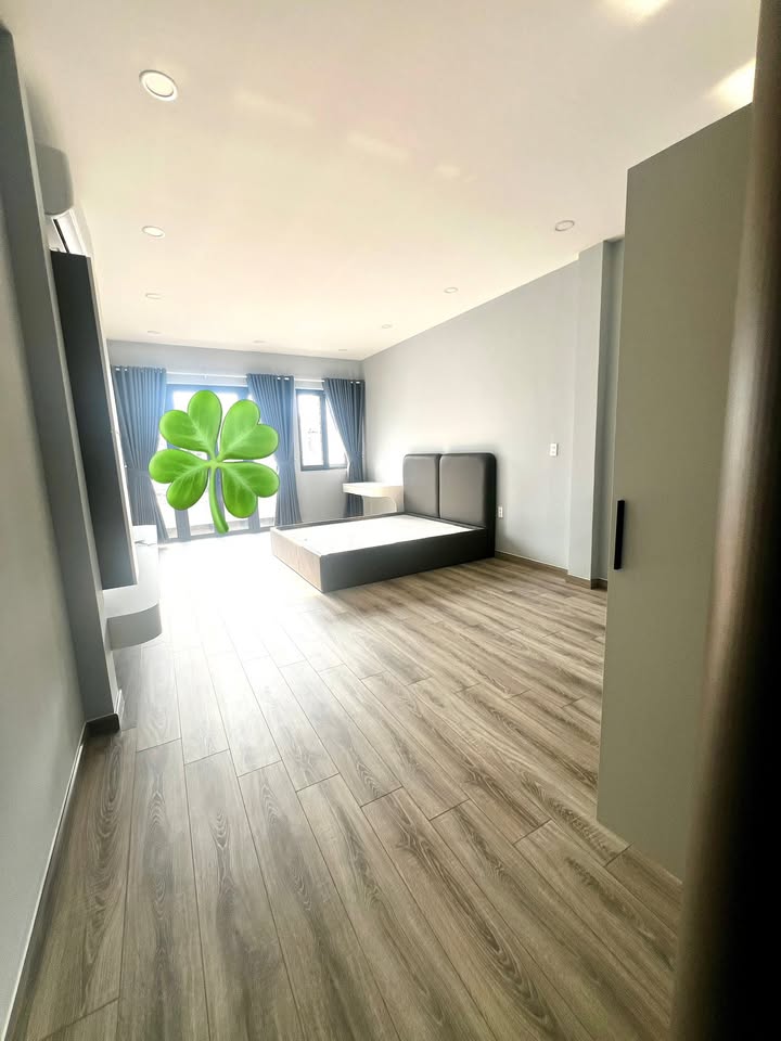 Nhà bán hiện đại Tân Phú 101m² giá 14.5 tỷ - Thiết kế sang trọng, có thang máy!