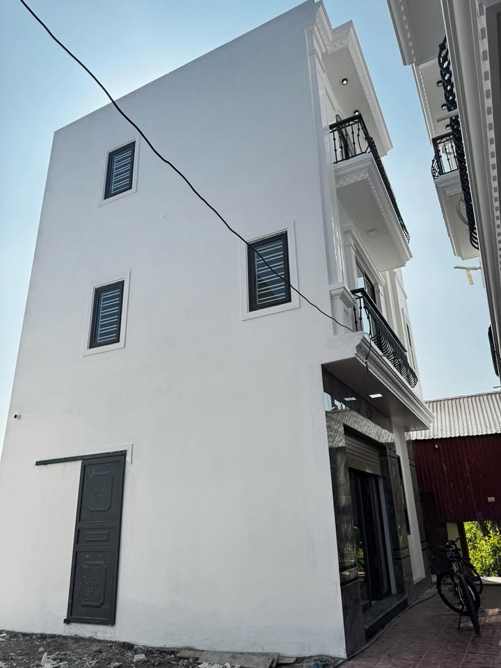 Nhà độc lập 3 tầng tại đường Hàng Tổng, Hải An - Chỉ 3 tỷ, Sẵn sàng ở ngay!