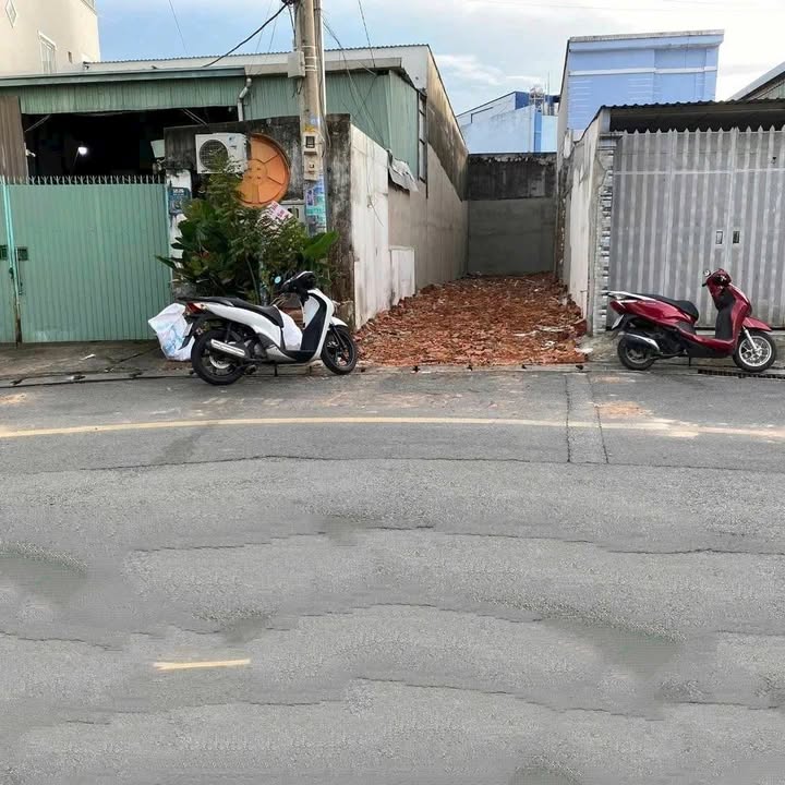 Đất mặt tiền Thị Trấn Hóc Môn 91m² giá 4.25 tỷ - Đầu tư sinh lời cao!