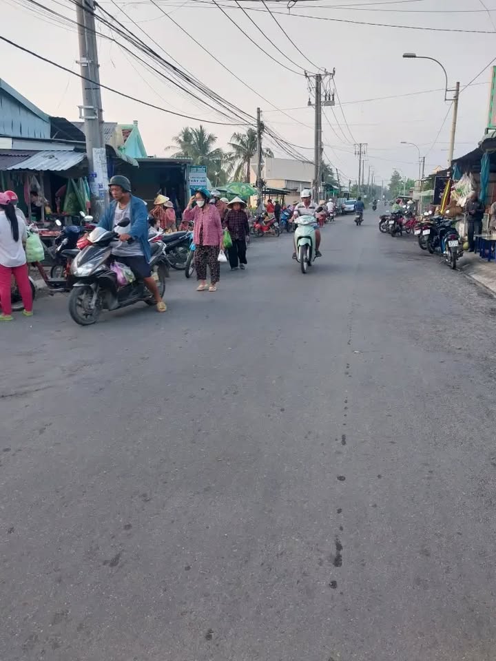 Đất thổ cư mặt tiền xã Mỹ Lệ, huyện Cần Đước, 177m² giá 2.4 tỷ - Đầu tư sinh lời ngay!