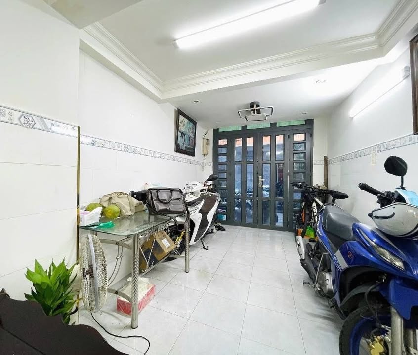 Nhà phố Phú Nhuận 97m² giá 6.85 tỷ - Thiết kế hiện đại, tiện nghi