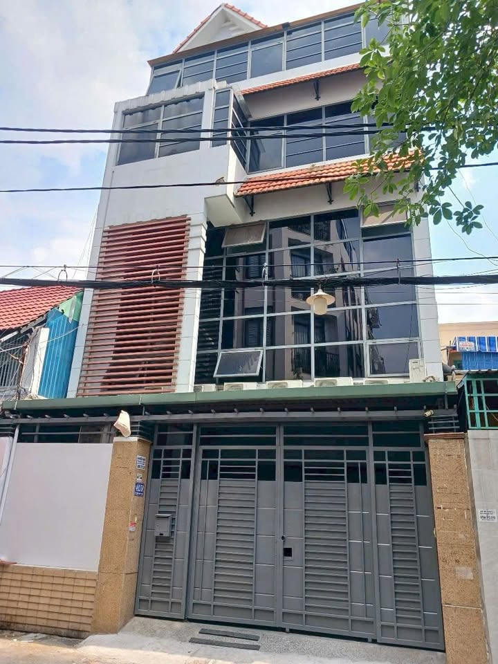 Căn hộ dịch vụ 50 Nơ Trang Long 160m² giá 2 tỷ - Đầu tư sinh lời cao!