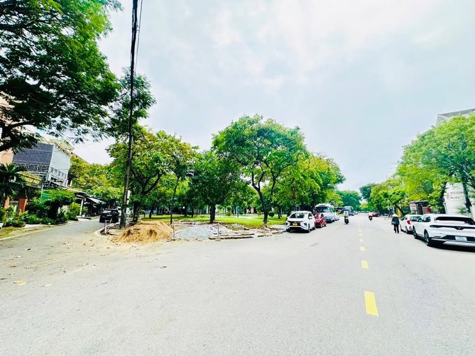 Nhà 3 tầng mặt tiền Nguyễn Đức Tịnh 102m² giá 6 tỷ - Đầu tư sinh lời ngay lập tức!