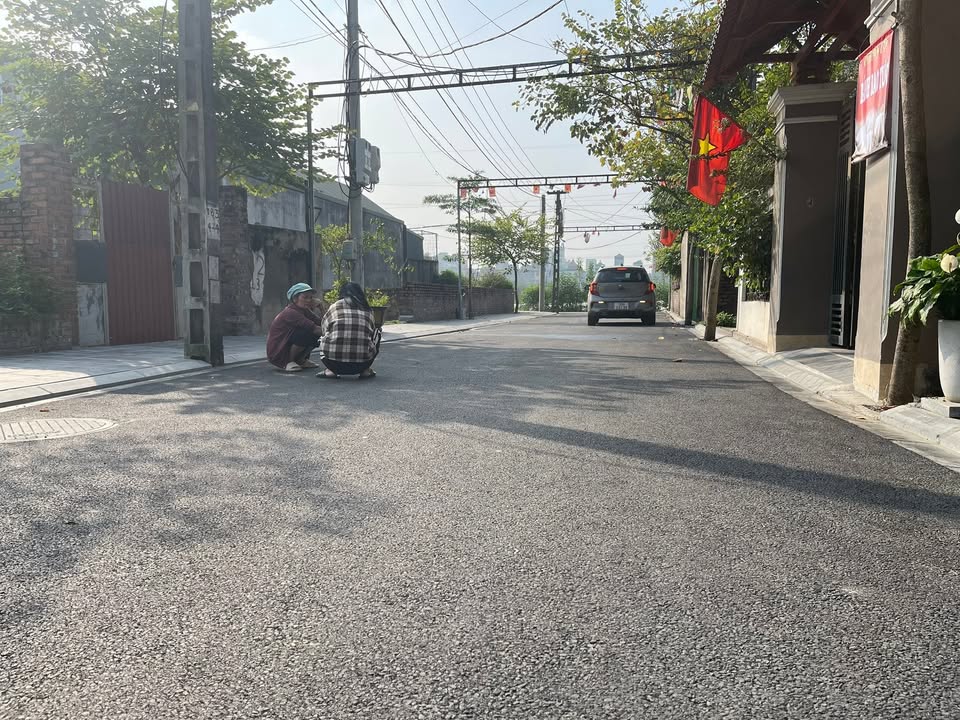 Đất nền Vân Nội Đông Anh 100m² - Ô tô tránh, mặt tiền đẹp, giá thỏa thuận!