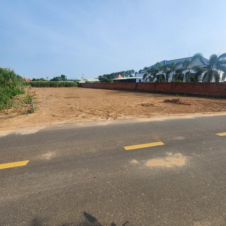 Đất Sào Mặt Tiền Tỉnh Lộ 52 Hòa Long 3600m² giá 9 tỷ - Bán gấp