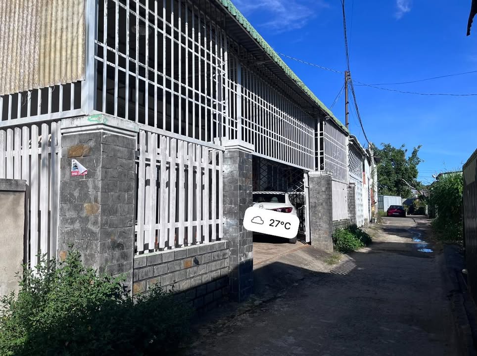 Nhà riêng tại TT Liên Nghĩa, Đức Trọng 210m² giá 4.5 tỷ - Vị trí đẹp gần chợ, trường học!