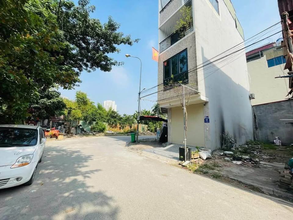Đất phân lô Tu Hoàng Nam Từ Liêm 40m² giá 9.7 tỷ - Ô tô tránh, vỉa hè rộng rãi!
