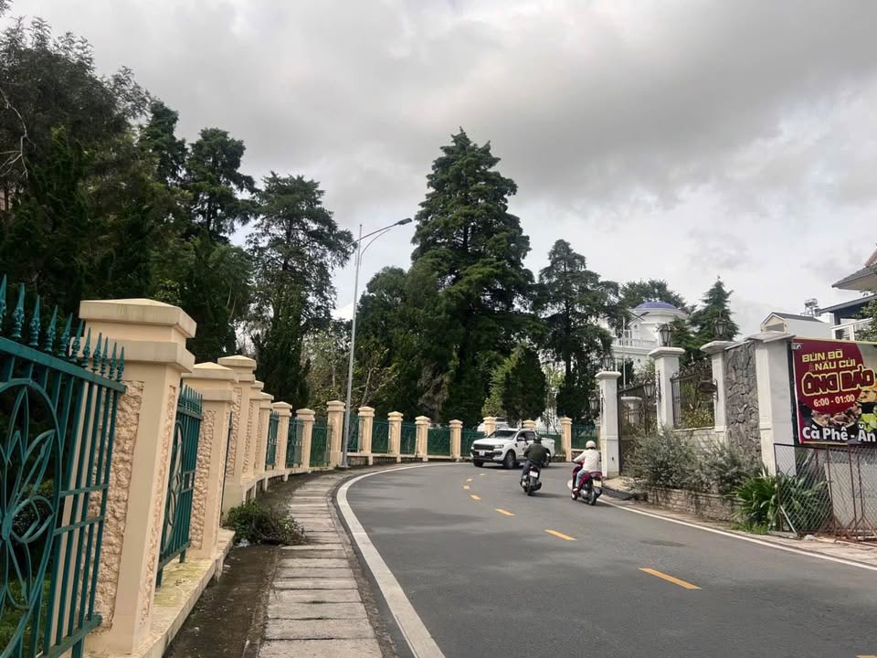 Đất mặt tiền đường Đinh Tiên Hoàng, Đà Lạt 194m² giá 32 tỷ - Cơ hội đầu tư tuyệt vời!