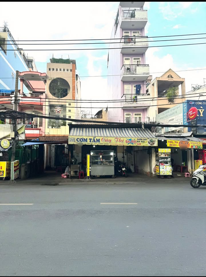 Nhà mặt tiền Phan Văn Trị, Bình Thạnh 105m² giá 24 tỷ - Kinh doanh sầm uất ngay!