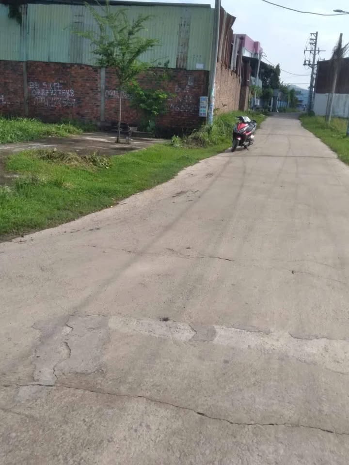 Đất nền Xuân Thới Đông 90m² giá 3.8 tỷ - Sổ hồng chính chủ