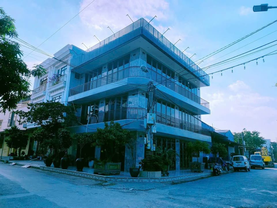 Nhà lô góc Vĩnh Khê, An Đồng 90m² giá 800 triệu - Thiết kế hiện đại, view sân bóng!