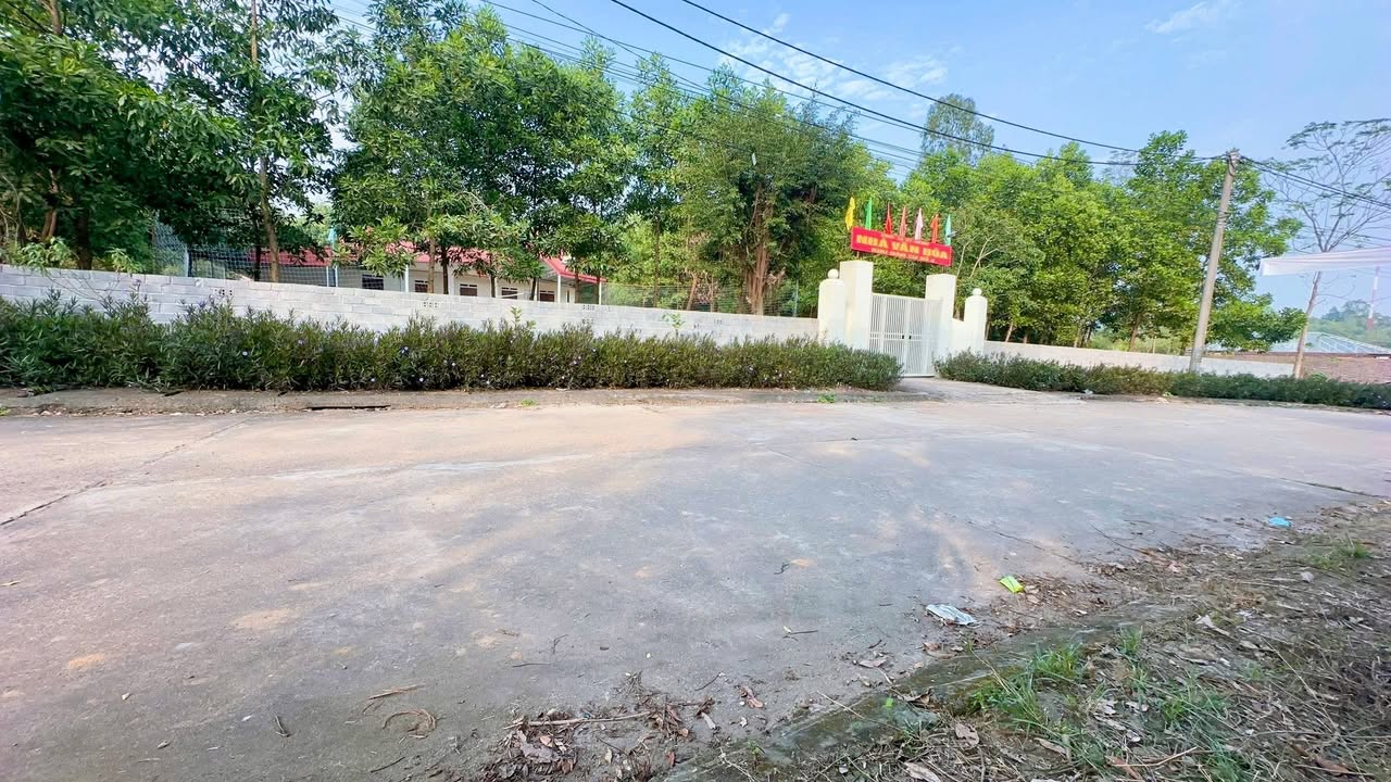 Đất nền Khu 4 Hy Cương 488m² giá 1.98 tỷ - Đường rộng ô tô tránh nhau!