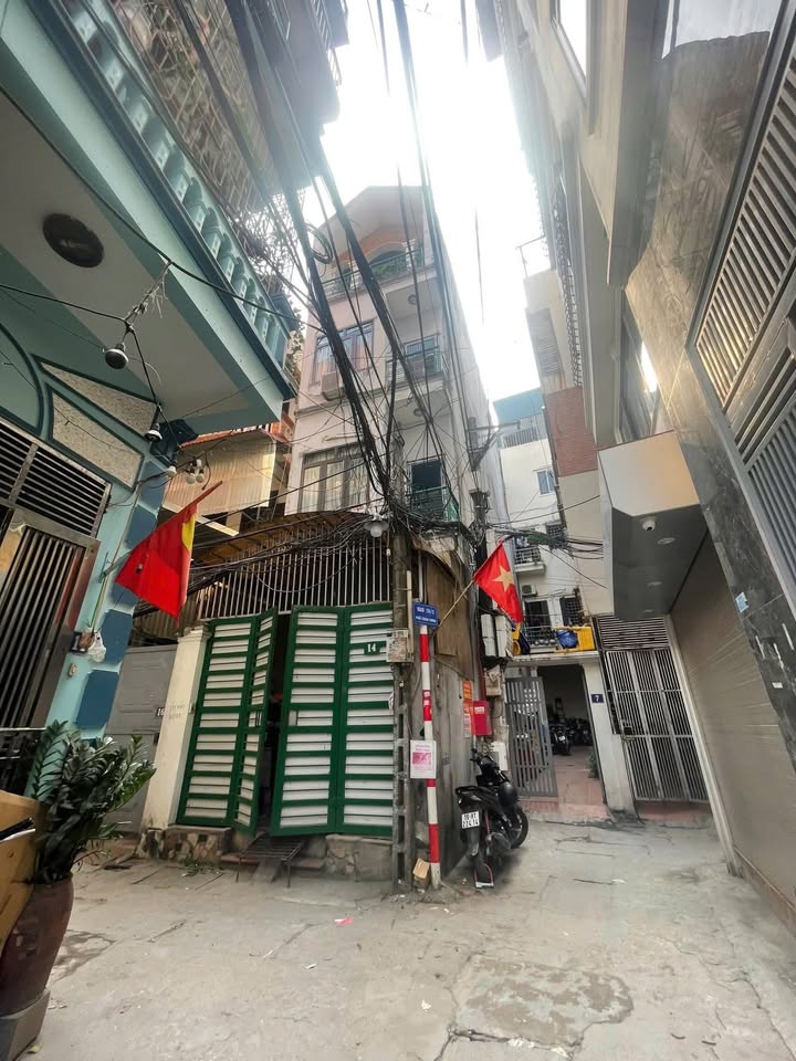 Nhà cho thuê nguyên căn 4 tầng Trần Cung 5PN - Chính chủ, giá 13 triệu/tháng