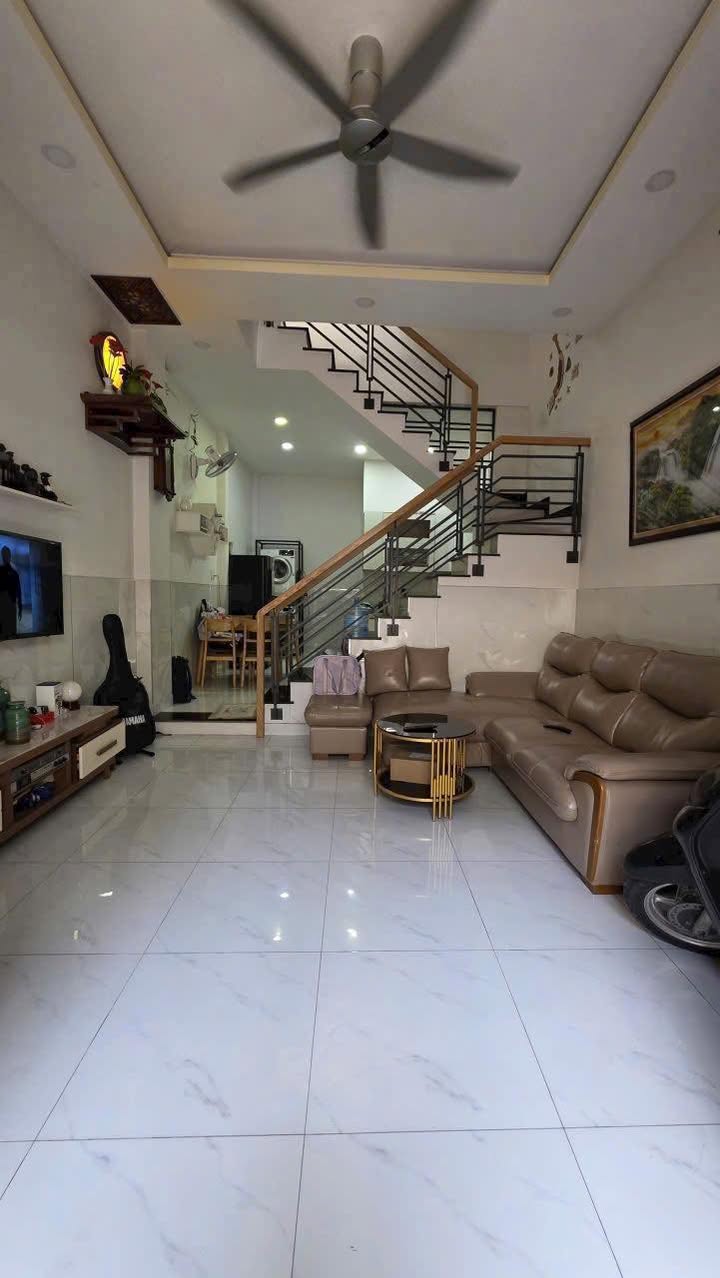 Nhà phố Đường B3, Tây Thạnh, Tân Phú, 40m² - Nhà mới full nội thất, sẵn sàng vào ở!