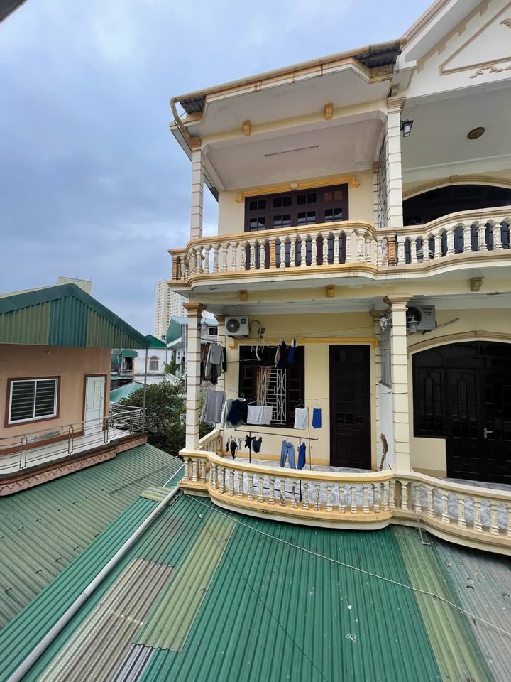 Nhà 3 tầng đường Võ Thúc Đồng, TP Vinh 99.4m² giá 5 tỷ - Cơ hội đầu tư tuyệt vời!