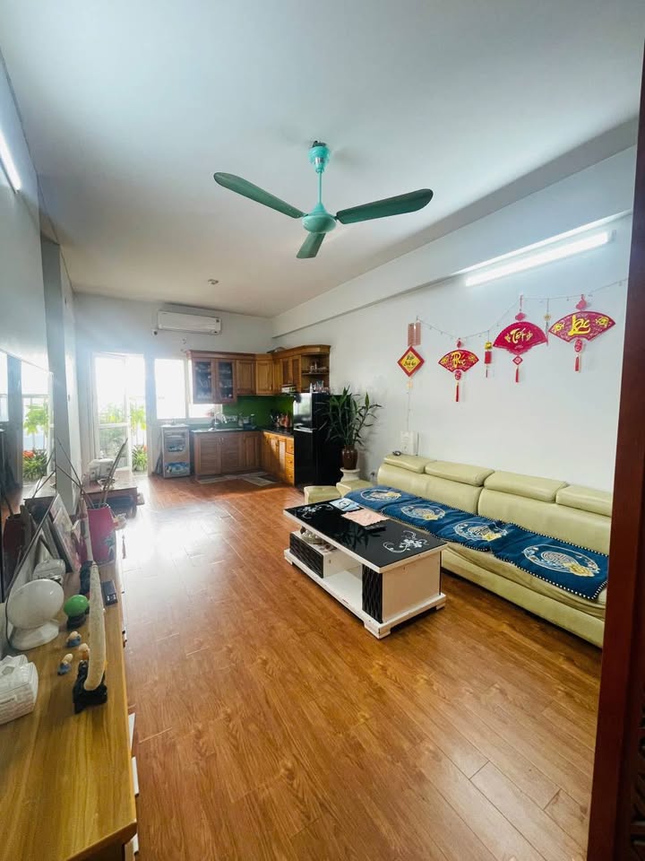 Căn hộ chung cư HH2 Xuân Mai Complex, Yên Nghĩa, 72m² chỉ 4 tỷ - Sổ đỏ chính chủ!