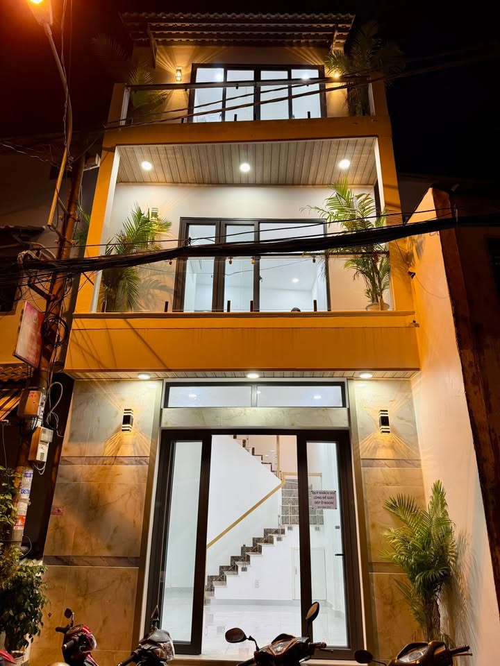 Nhà mặt tiền Gò Vấp 23m² giá 4.7 tỷ - Kinh doanh sầm uất, vị trí đắc địa!