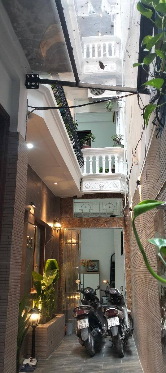 Nhà 4 tầng Ô Đồng Lầm 34m² giá 6 tỷ - Sổ đỏ chính chủ, nội thất đẹp!