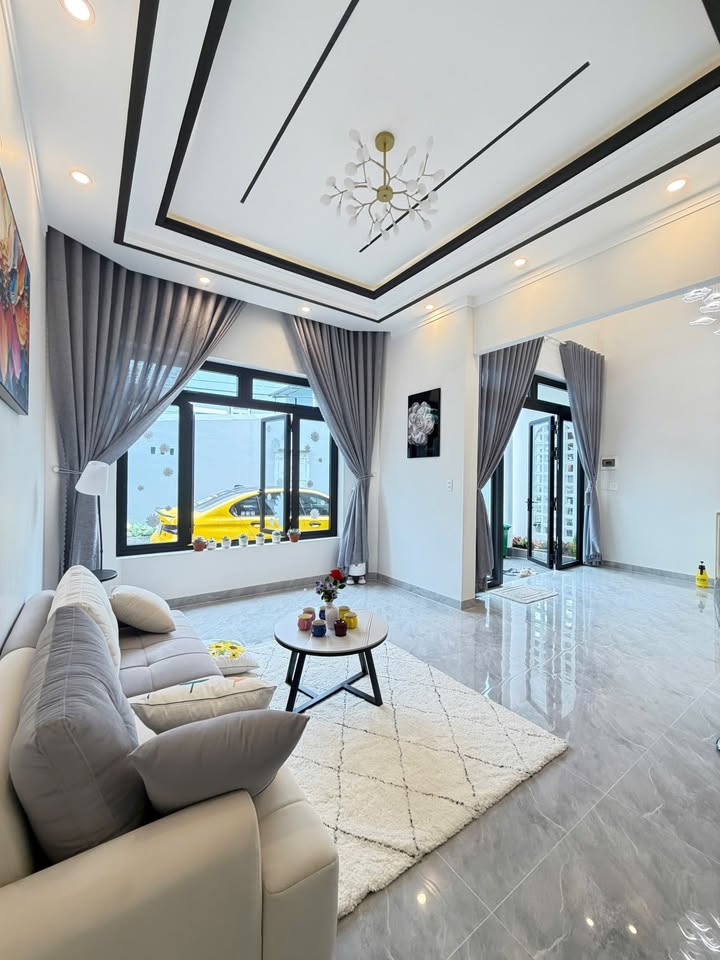 Nhà phố Đức Trọng 97.5m² giá 3.45 tỷ - Thiết kế hiện đại, sẵn sàng vào ở!