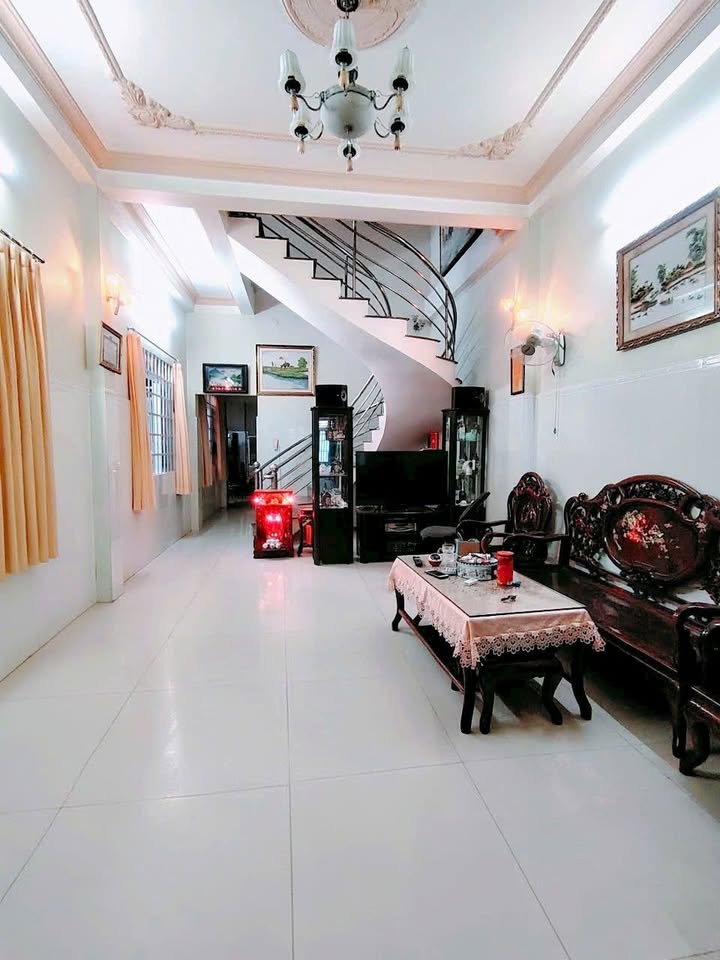 Nhà riêng phường Tân Mỹ, quận 7 - Diện tích 209m² giá 12.9 tỷ - Thích hợp kinh doanh