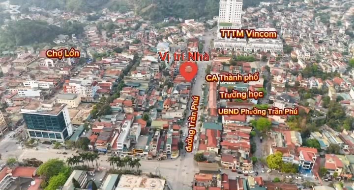 Bán nhà 3 tầng tại đường Trần Phú, Hà Giang - Vị trí đắc địa gần Vincom!