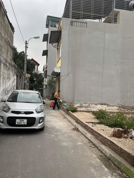 Đất nền 60m² Đông Dư, Gia Lâm giá 4.25 tỷ - Ngõ thông ô tô, gần cầu Thanh Trì!