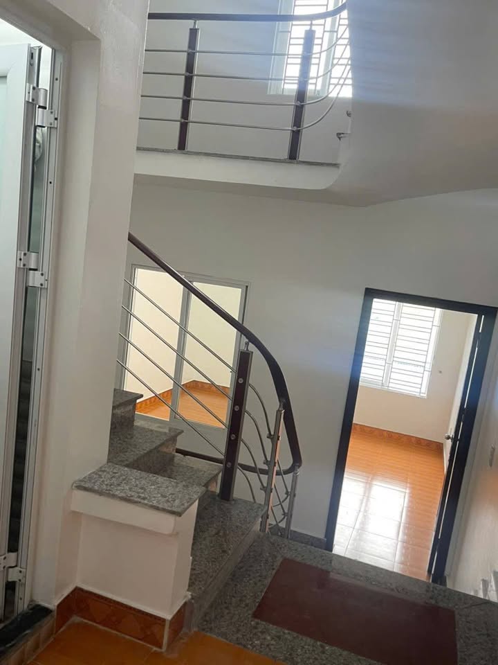 Nhà 4 tầng ngõ Kiều Sơn - Hải Phòng 60.75m² giá 4.8 tỷ - Ô tô vào tận nhà!