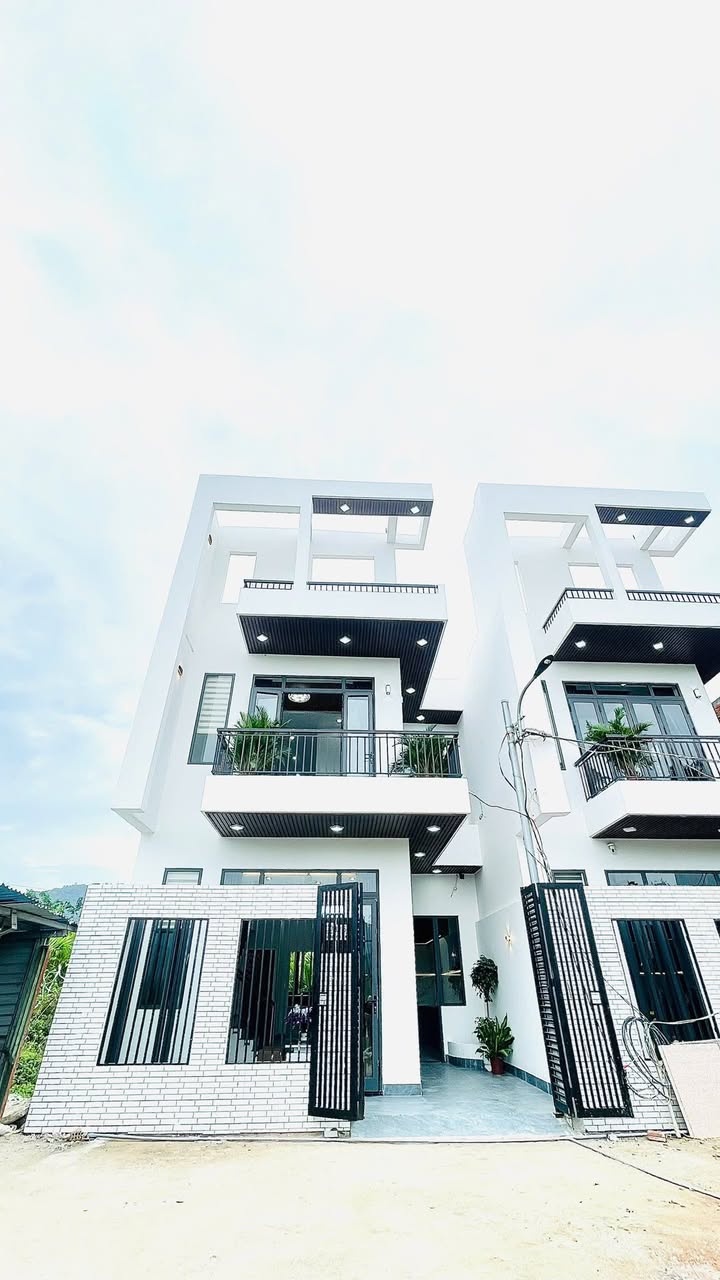 Nhà phố 3 tầng tại An Khê 80m² giá 4.85 tỷ - Độc quyền 2 mặt đường