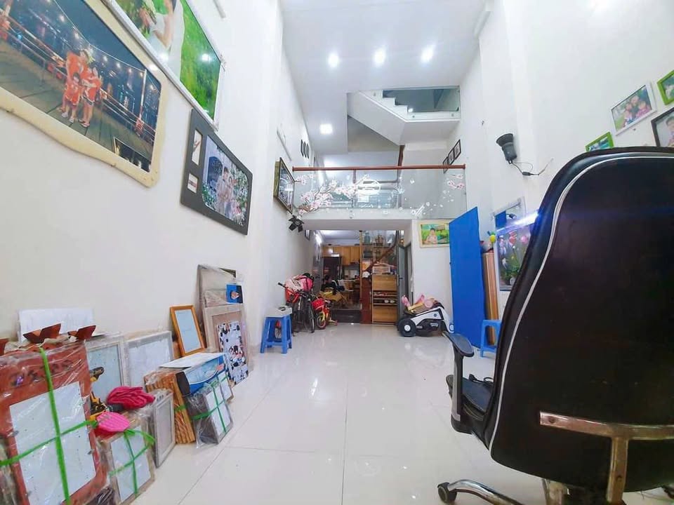 Nhà mặt phố Bùi Xương Trạch, Thanh Xuân 60m² giá 11 tỷ - Kinh doanh sầm uất!